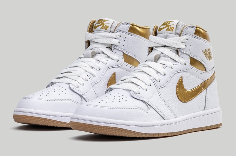 First Images of the Air Jordan 1 High OG WMNS First Images of the Air Jordan 1 High OG WMNS